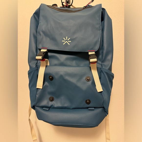 Tropicfeel Shell Backpack (Limited Edition Ocean Blue) - Picture 3 of 5